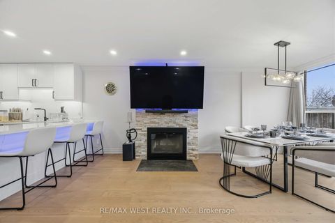 Photo 12 at TH #10 - 100 Arbors Lane, West Woodbridge, Vaughan