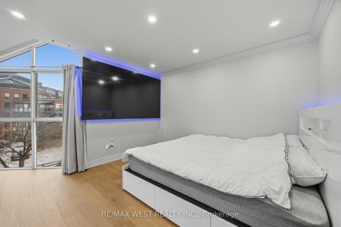 Photo 26 at TH #10 - 100 Arbors Lane, West Woodbridge, Vaughan