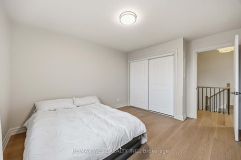 Photo 40 at TH #10 - 100 Arbors Lane, West Woodbridge, Vaughan