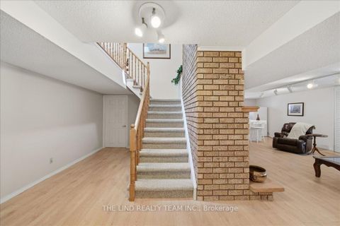 Photo 24 at 17 April Gardens, Aurora Heights, Aurora