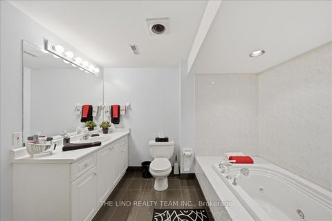 Photo 32 at 17 April Gardens, Aurora Heights, Aurora