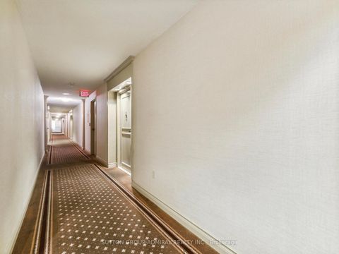 Photo 26 at 604 - 7 Townsgate Drive, Yorkhill, Vaughan