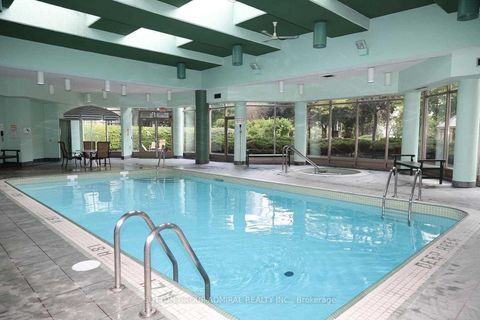 Photo 31 at 604 - 7 Townsgate Drive, Yorkhill, Vaughan