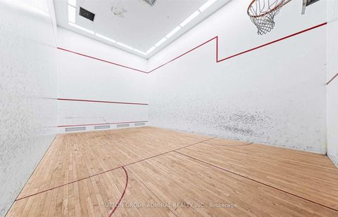 Photo 33 at 604 - 7 Townsgate Drive, Yorkhill, Vaughan