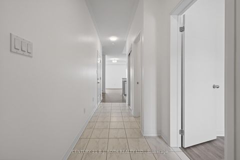 Photo 3 at 17 BEDFORD ESTATES Crescent, Bayshore, Barrie