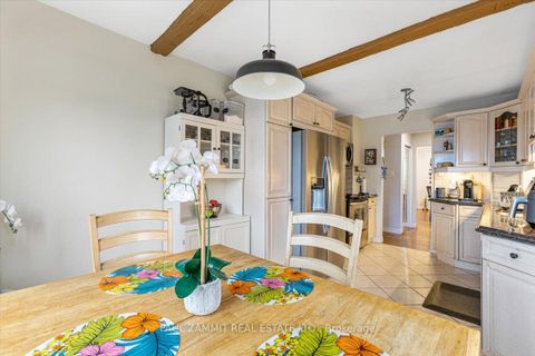 Photo 18 at 1 Banquo Road, Royal Orchard, Markham