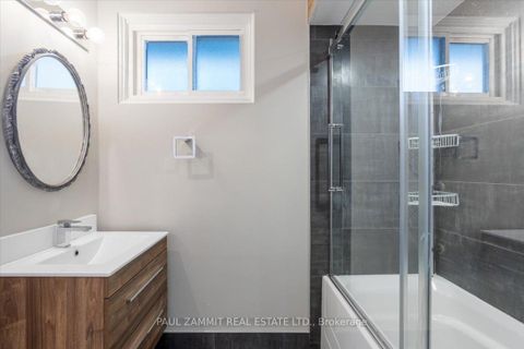 Photo 22 at 1 Banquo Road, Royal Orchard, Markham