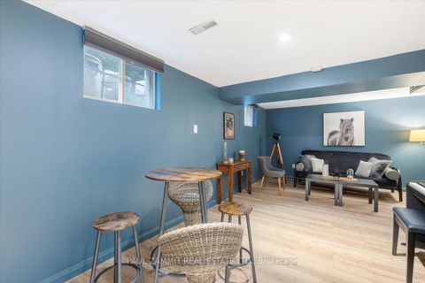 Photo 29 at 1 Banquo Road, Royal Orchard, Markham