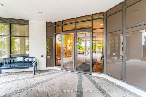 Photo 3 at 211 - 18 Harding Boulevard, Harding, Richmond Hill