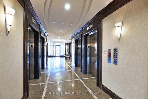 Photo 8 at 211 - 18 Harding Boulevard, Harding, Richmond Hill