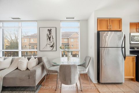 Photo 14 at 211 - 18 Harding Boulevard, Harding, Richmond Hill