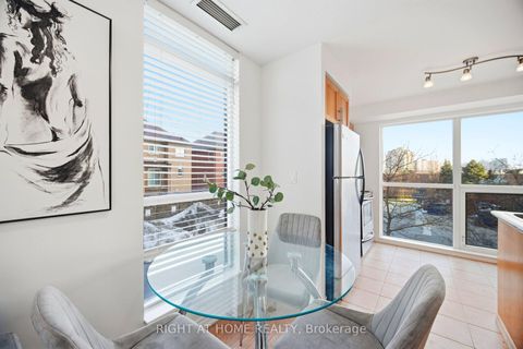 Photo 15 at 211 - 18 Harding Boulevard, Harding, Richmond Hill