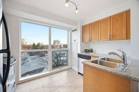 Photo 19 at 211 - 18 Harding Boulevard, Harding, Richmond Hill