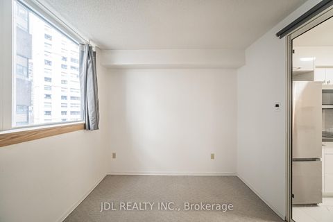 Photo 12 at 713 - 1055 Bay Street, Bay Street Corridor, Toronto