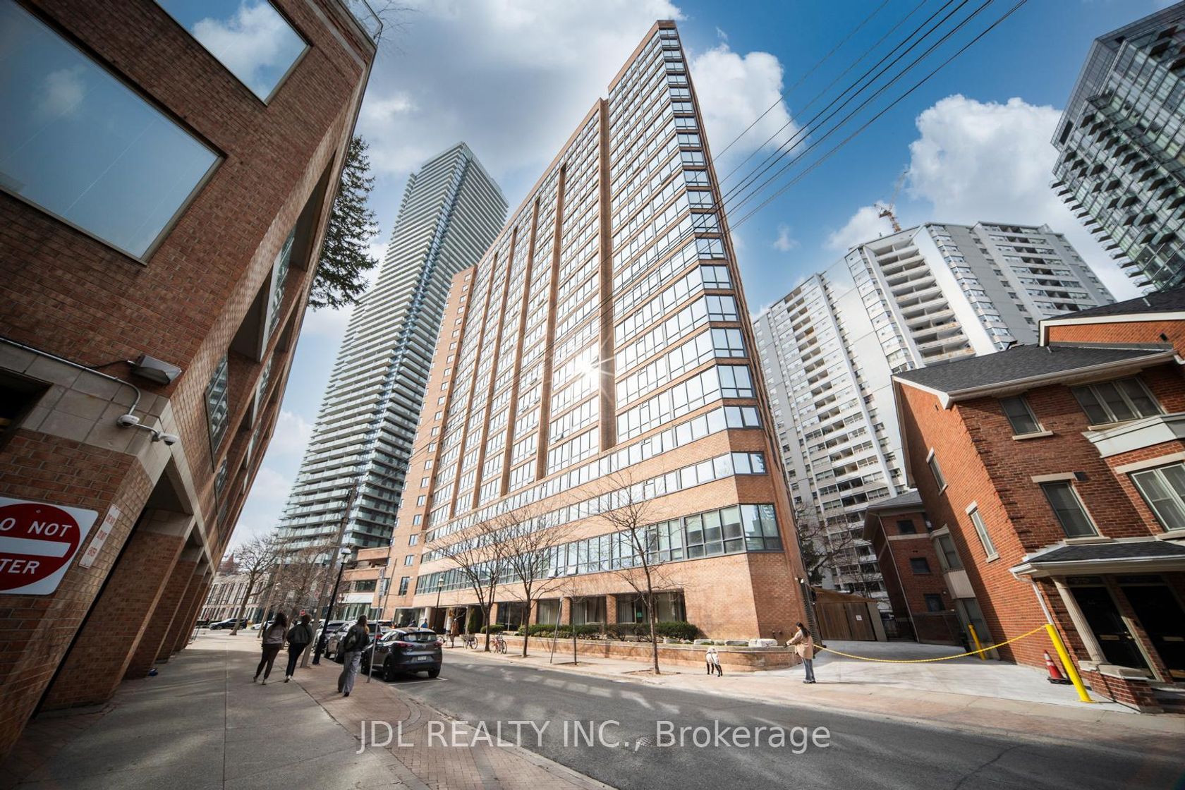 713 - 1055 Bay Street, Bay Street Corridor, Toronto photo number 2