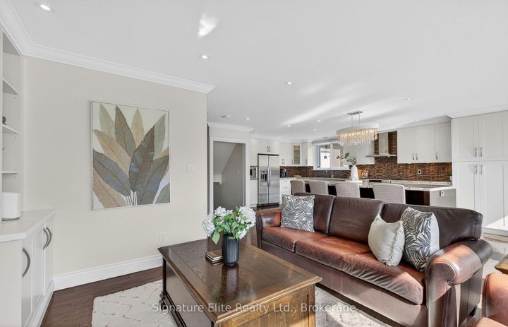 Photo 20 at 385 Markland Drive, Markland Wood, Toronto