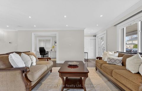 Photo 6 at 385 Markland Drive, Markland Wood, Toronto