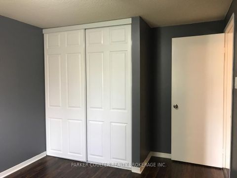 Photo 14 at 30 Janice Drive, Sunnidale, Barrie