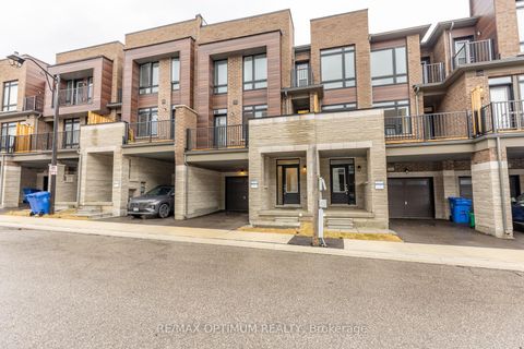 Photo 2 at 15 Gunton Street, Bayview Northeast, Aurora