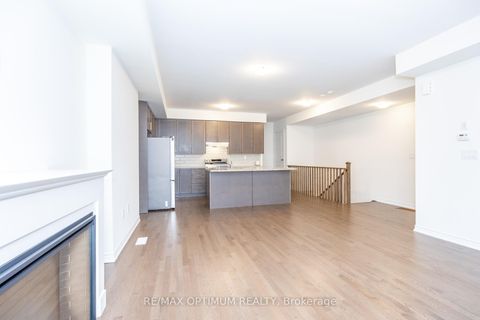 Photo 7 at 15 Gunton Street, Bayview Northeast, Aurora