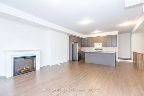 Photo 8 at 15 Gunton Street, Bayview Northeast, Aurora