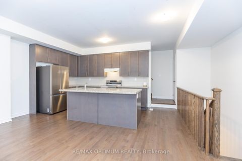 Photo 9 at 15 Gunton Street, Bayview Northeast, Aurora