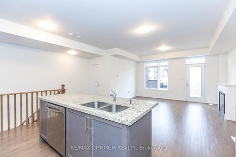 Photo 13 at 15 Gunton Street, Bayview Northeast, Aurora