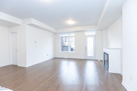 Photo 14 at 15 Gunton Street, Bayview Northeast, Aurora