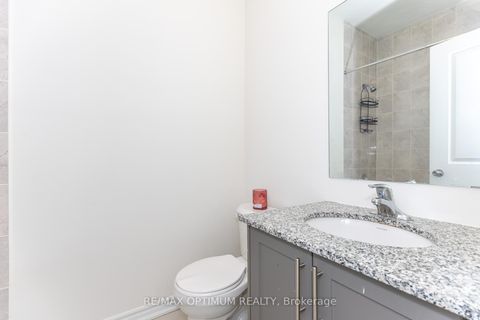 Photo 24 at 15 Gunton Street, Bayview Northeast, Aurora