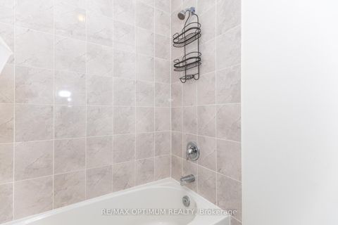 Photo 25 at 15 Gunton Street, Bayview Northeast, Aurora