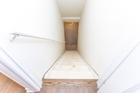 Photo 41 at 15 Gunton Street, Bayview Northeast, Aurora