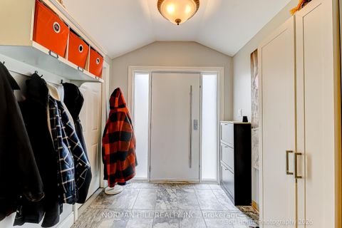 Photo 3 at 13 Eves Court, Glenway Estates, Newmarket