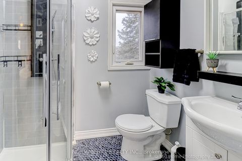 Photo 21 at 13 Eves Court, Glenway Estates, Newmarket