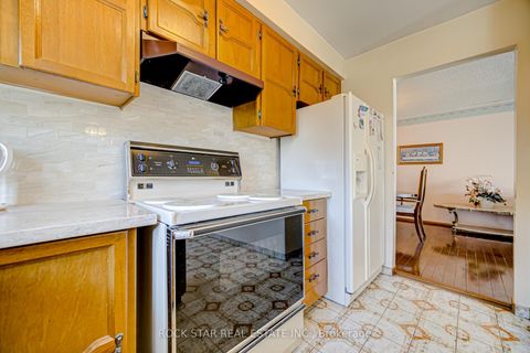 Photo 7 at 115 Glen Shields Avenue, Glen Shields, Vaughan