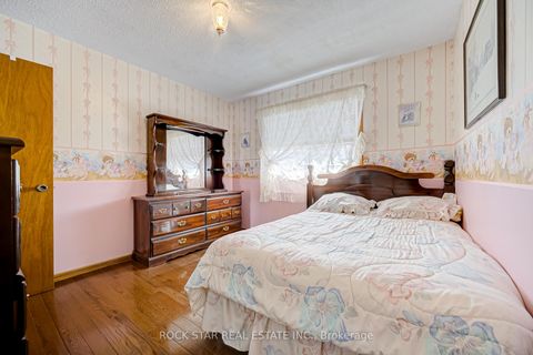 Photo 20 at 115 Glen Shields Avenue, Glen Shields, Vaughan