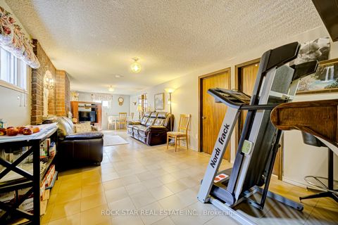 Photo 25 at 115 Glen Shields Avenue, Glen Shields, Vaughan