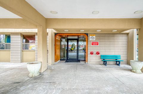 Photo 6 at 512 - 1338 York Mills Road, Donalda, Toronto