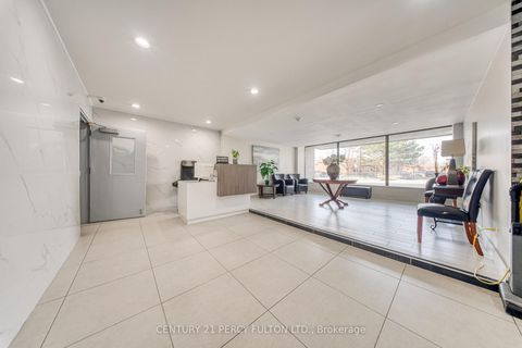 Photo 7 at 512 - 1338 York Mills Road, Donalda, Toronto