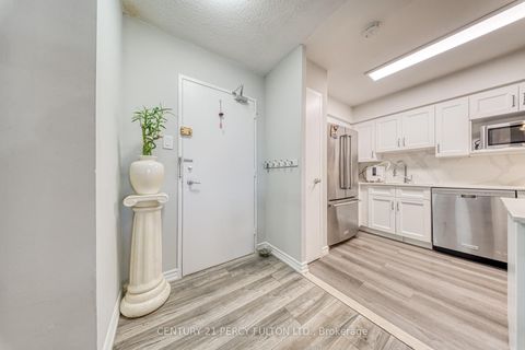 Photo 9 at 512 - 1338 York Mills Road, Donalda, Toronto