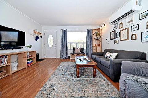 Photo 3 at 993 Barton Avenue, Keswick North, Georgina