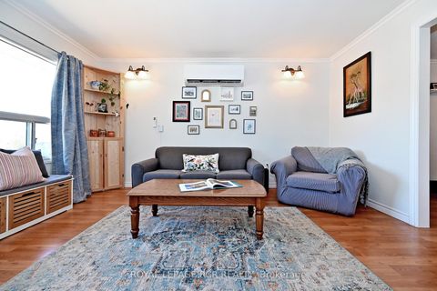 Photo 5 at 993 Barton Avenue, Keswick North, Georgina