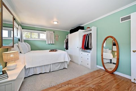 Photo 17 at 993 Barton Avenue, Keswick North, Georgina