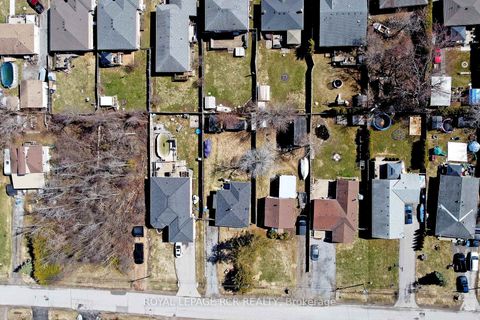 Photo 34 at 993 Barton Avenue, Keswick North, Georgina