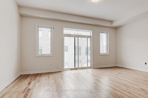 Photo 7 at 42 Quilico Road, Elder Mills, Vaughan