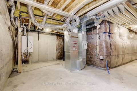 Photo 37 at 42 Quilico Road, Elder Mills, Vaughan