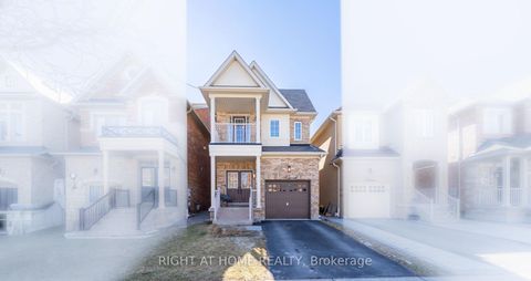 Photo 1 at 14 Lady Loretta Lane, Patterson, Vaughan