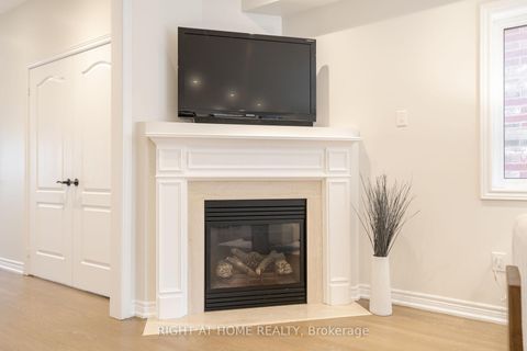 Photo 10 at 14 Lady Loretta Lane, Patterson, Vaughan