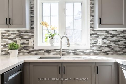 Photo 18 at 14 Lady Loretta Lane, Patterson, Vaughan