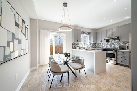 Photo 19 at 14 Lady Loretta Lane, Patterson, Vaughan