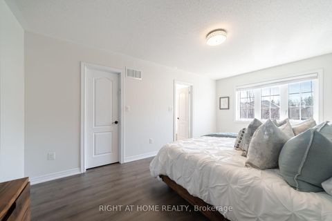 Photo 26 at 14 Lady Loretta Lane, Patterson, Vaughan